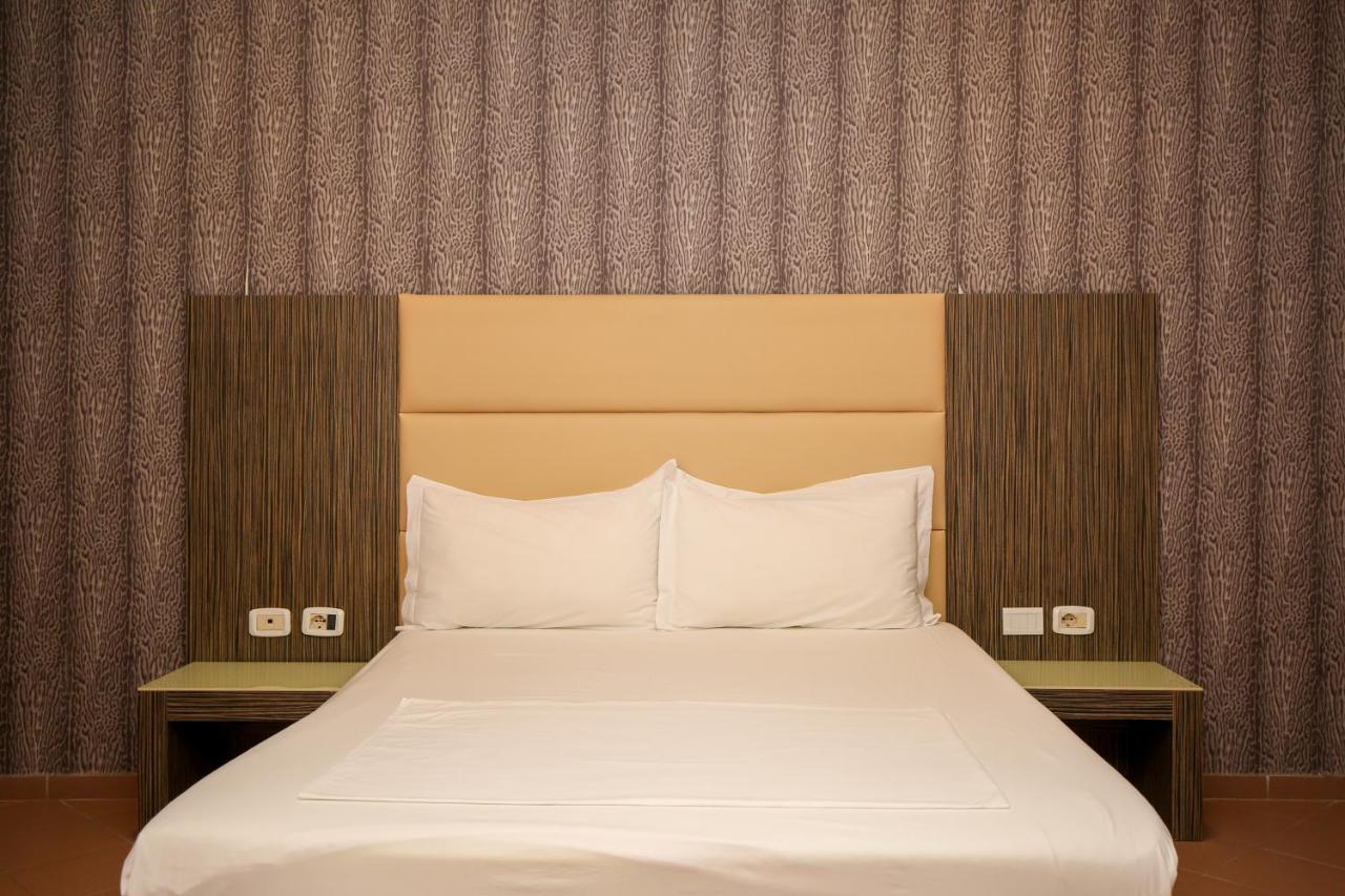 Hotel Aliko Radhimë 外观 照片