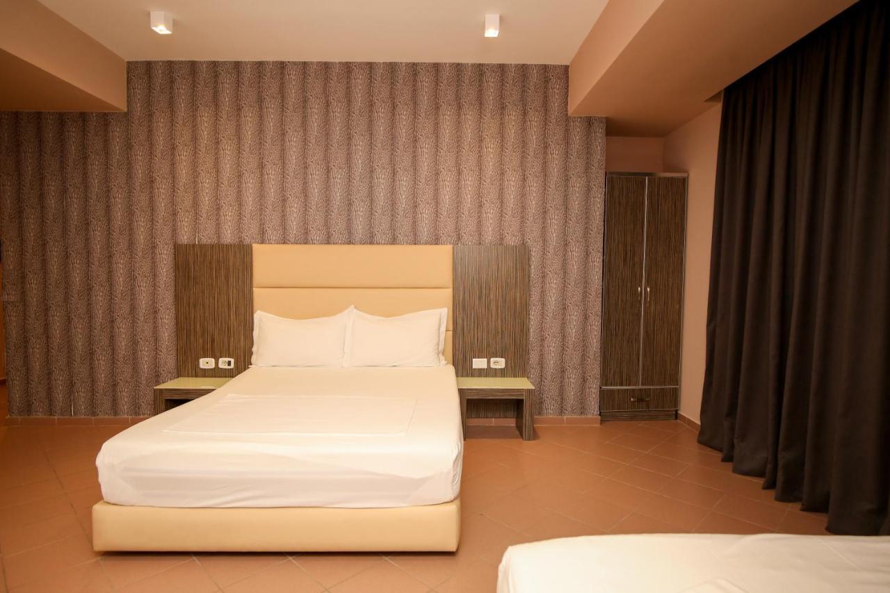 Hotel Aliko Radhimë 外观 照片